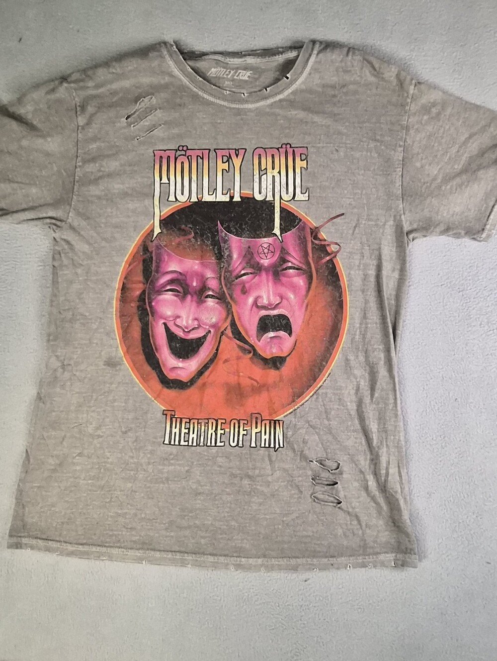 Motley Crue Theatre of Pain grey rock tee Size Medium with distressed details
